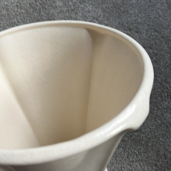 Art Deco Vase by Royal Haeger Pottery Made in USA 2001.Creamy ivory specked 12\